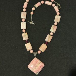 Pink Rhodonite Gemstone Stylish Beaded Pendant Necklace